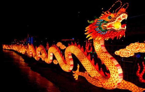 https://commons.wikimedia.org/wiki/File:Chinese_Dragon_2012.jpg