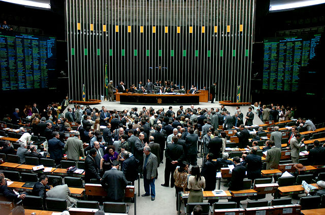 https://commons.wikimedia.org/wiki/File:Chamber_of_Deputies_of_Brazil_2.jpg
